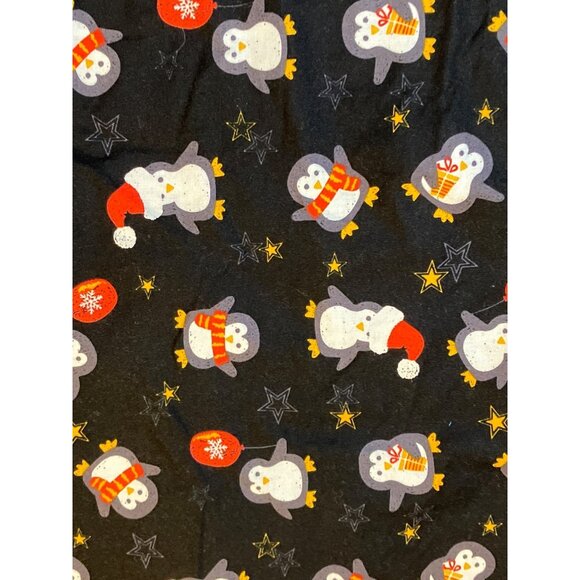 Sanibel Scrubs 2X Christmas Penguin Print Top - Picture 2 of 9